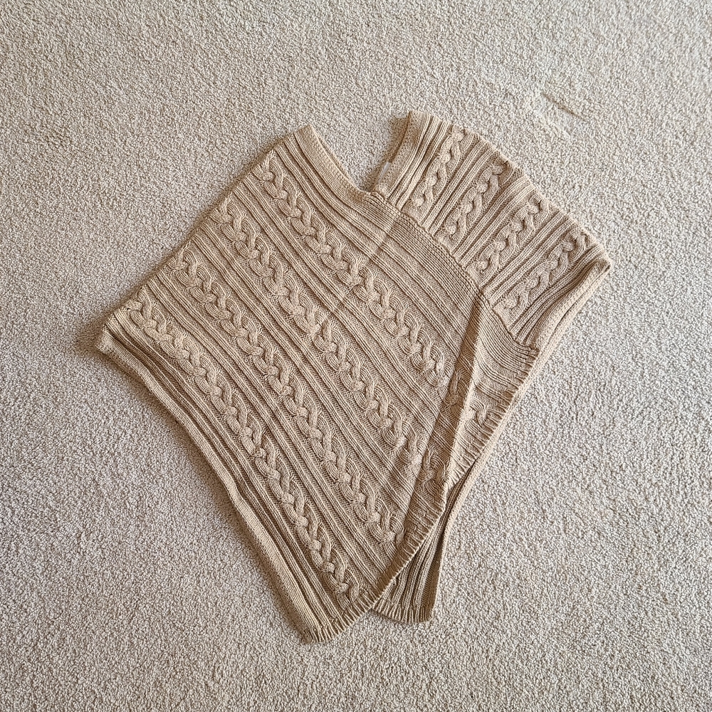 Light brown ponco